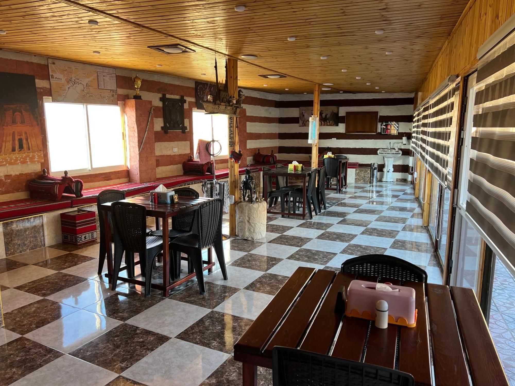 לינה וארוחת בוקר וואדי מוסא Petra Royal Ranch מראה חיצוני תמונה