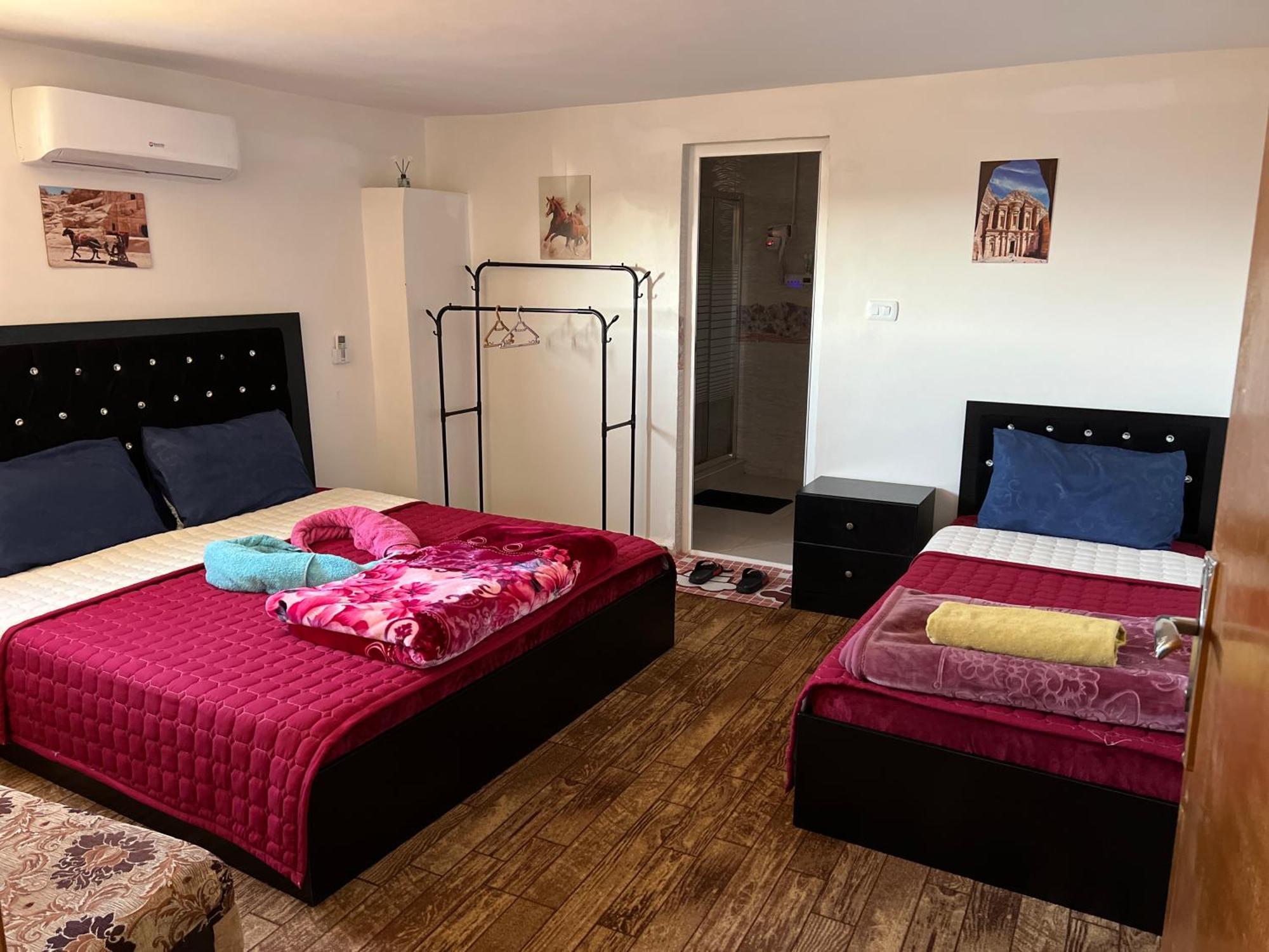 לינה וארוחת בוקר וואדי מוסא Petra Royal Ranch מראה חיצוני תמונה