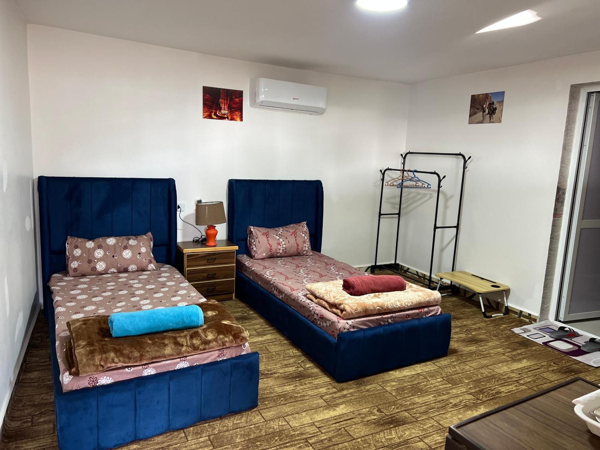 לינה וארוחת בוקר וואדי מוסא Petra Royal Ranch מראה חיצוני תמונה